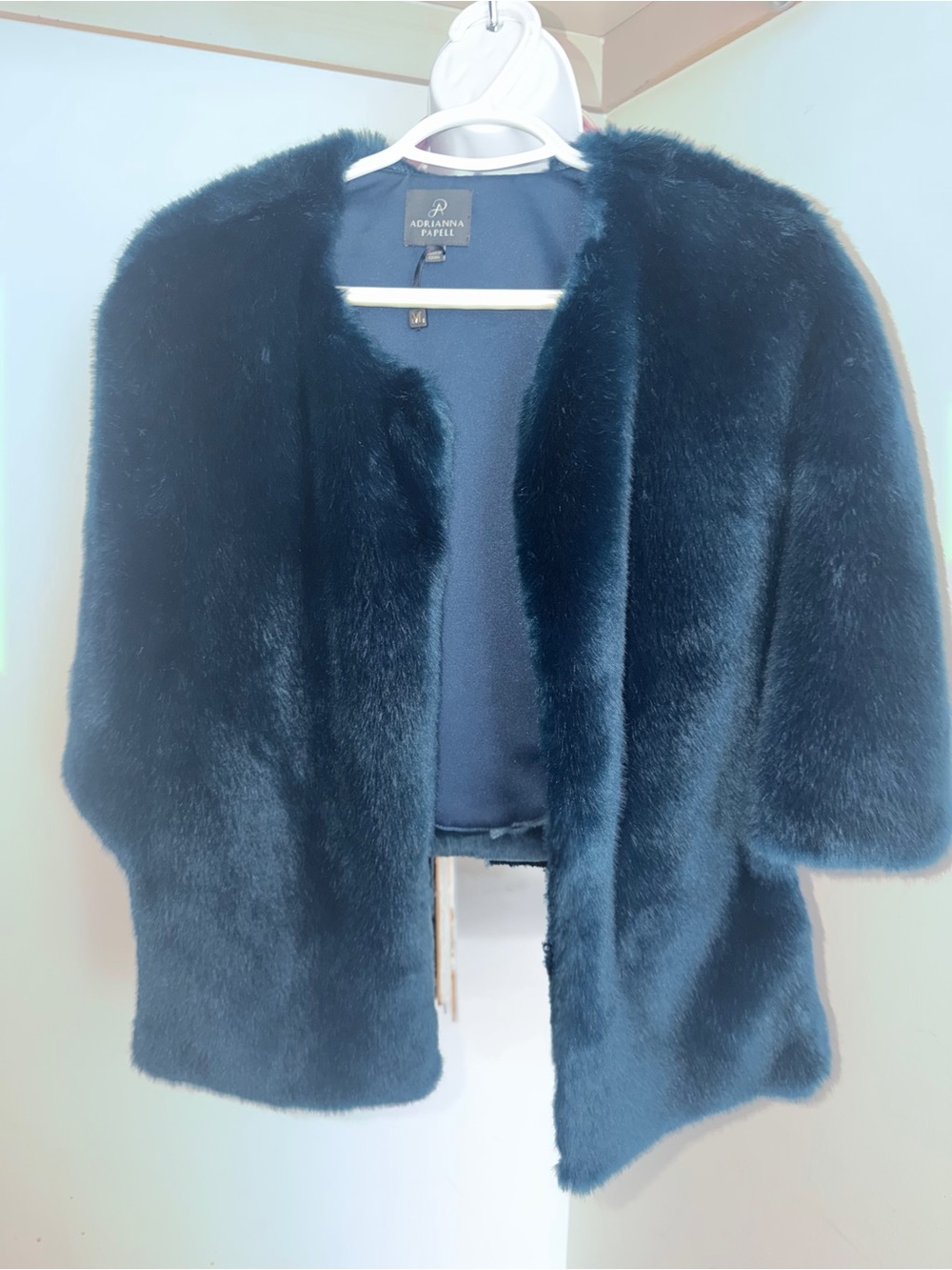 Adrianna Papell Blue Faux Fur Open-Front poncho